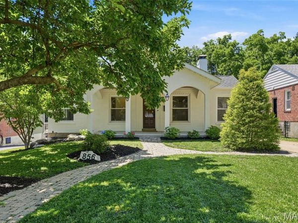 856 Fuhrmann Terrace , Kirkwood, MO 63122