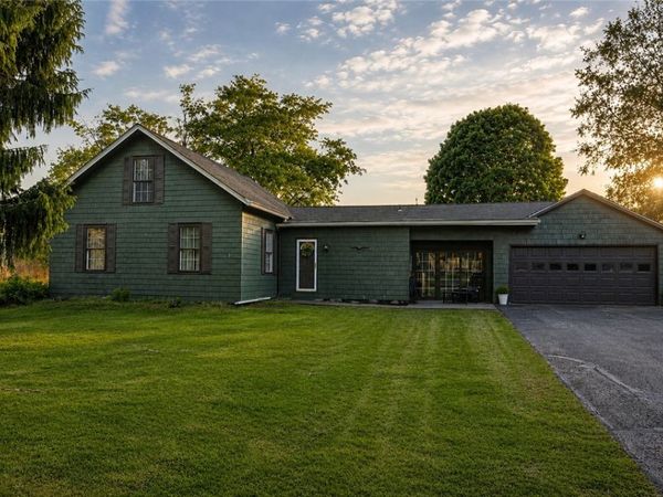 4294 Bethel New Wilmington Rd, New Wilmington, PA 16142