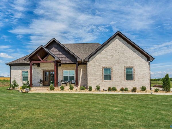 241 Hummingbird Way, Killen, AL 35645