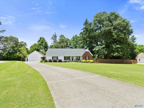 1406 Dan Avenue, Albertville, AL 35950