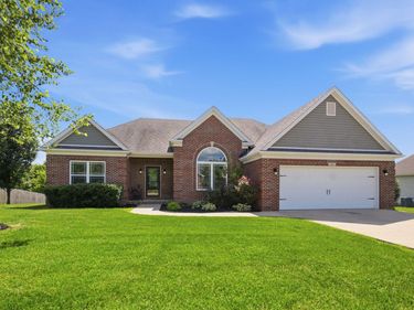 112 Windsong Way, Georgetown, KY 40324