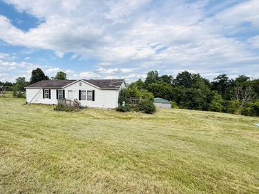 729 Oakland Lane, Harrodsburg, KY 40330