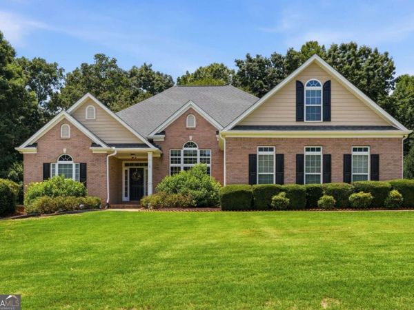 139 Montvale Drive, Hoschton, GA 30548