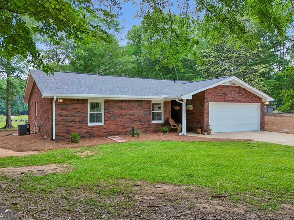 152 Curved Road, Jonesboro, GA 30238