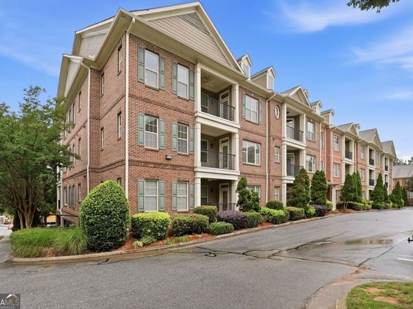7265 Glisten Avenue NE, Unit 120, Sandy Springs, GA 30328