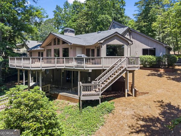 4309 Highland View NE, Roswell, GA 30075