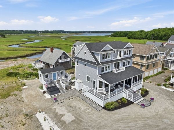 135 Glades Rd, Scituate, MA 02066