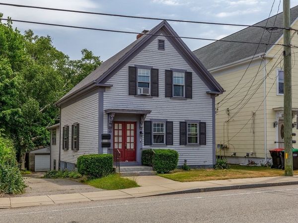 10 Samoset St, Plymouth, MA 02360