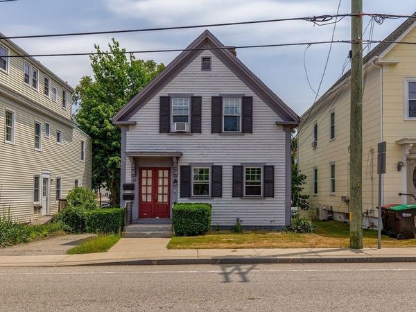 10 Samoset St, Plymouth, MA 02360