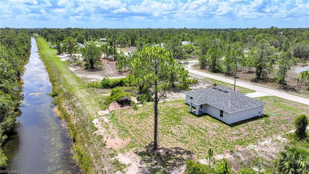 616 Chemstrand St E, Lehigh Acres, FL 33974 Photo