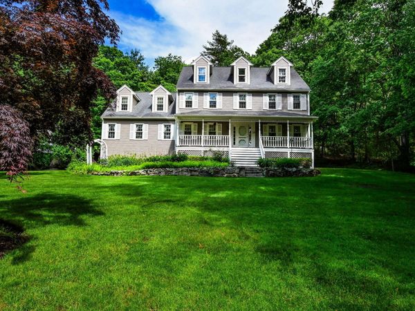 48 Mill Pond Circle , Milford, MA 01757