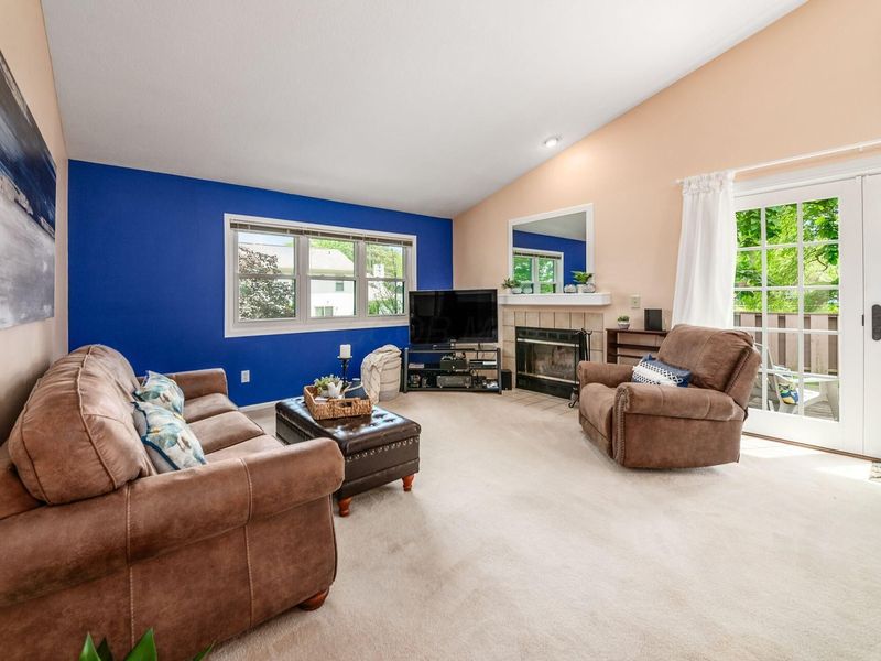 2711 Woodland Trail Drive, Columbus, OH 43231 Photo 12