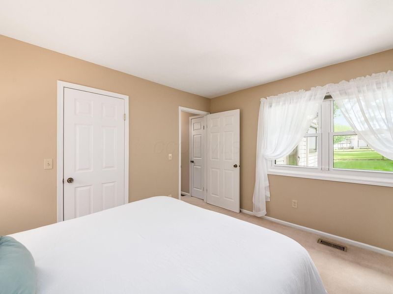 2711 Woodland Trail Drive, Columbus, OH 43231 Photo 22