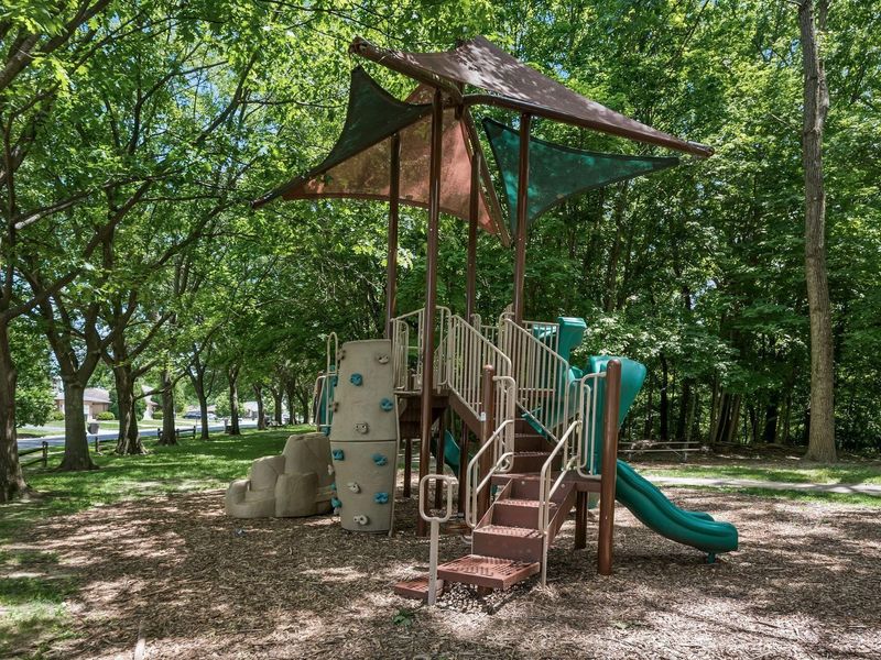 2711 Woodland Trail Drive, Columbus, OH 43231 Photo 44