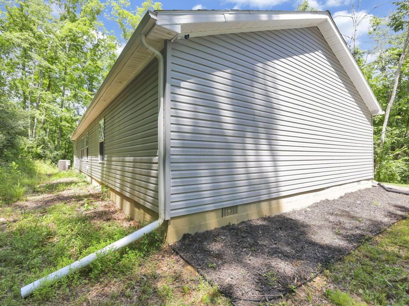 19354 DEERBERRY Lane , Rockbridge, OH 43149 Photo 8