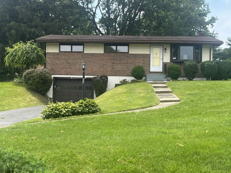 44 N West Street , Thornville, OH 43076 Photo 2