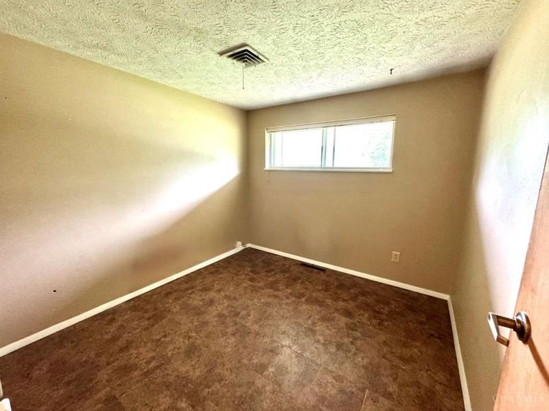 3918 Cordell Drive, Kettering, OH 45439 Photo 9