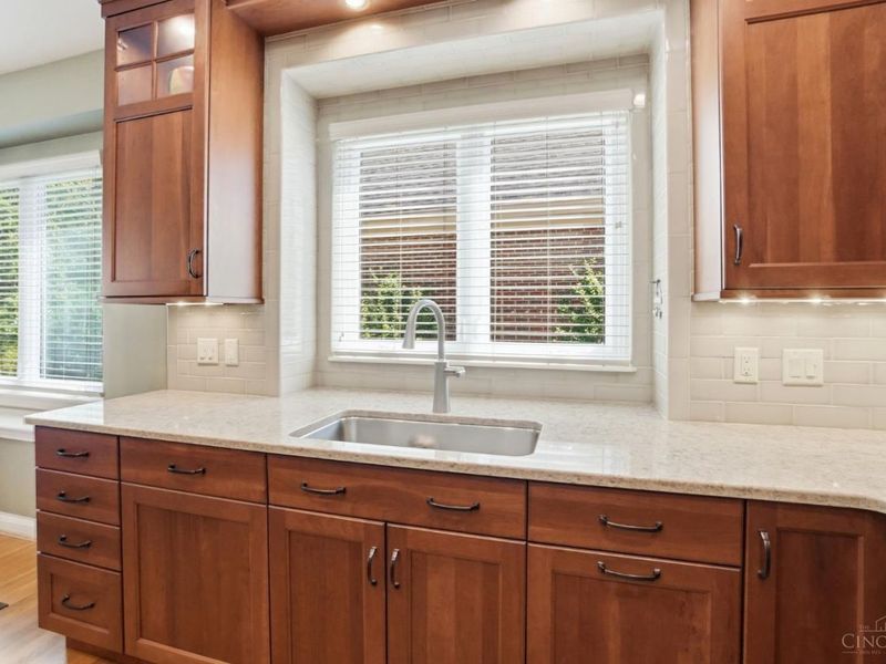 8072 Carnaby Lane, Sycamore Township, OH 45249 Photo 24