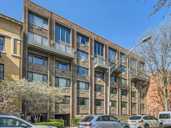 644 W Arlington Place , Unit 2J, Chicago, IL 60614