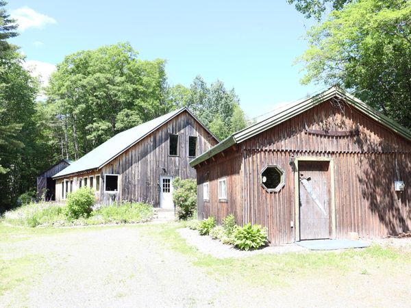 385 Water Street , Guilford, ME 04443