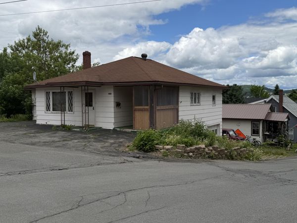 432 St Thomas Street , Madawaska, ME 04756