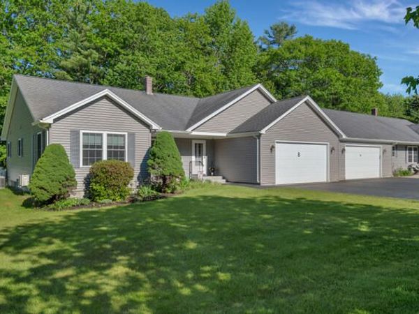 8 Village Drive , Unit 5, Turner, ME 04282