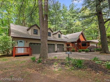4474 Five Lakes Road, North Branch Twp, MI 48461