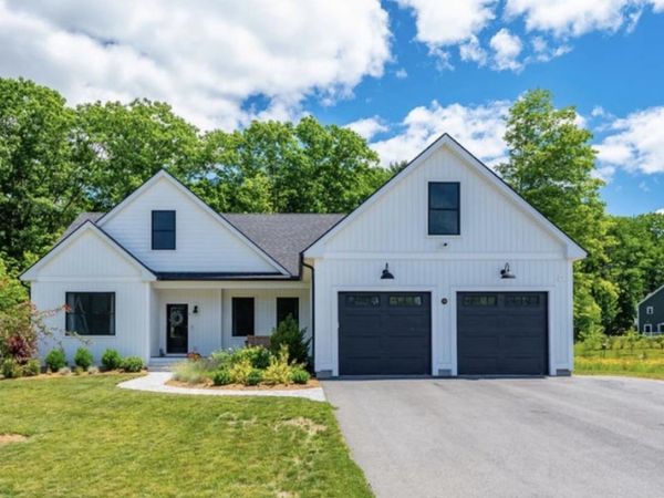 19 Peterson Road, Rochester, NH 03839