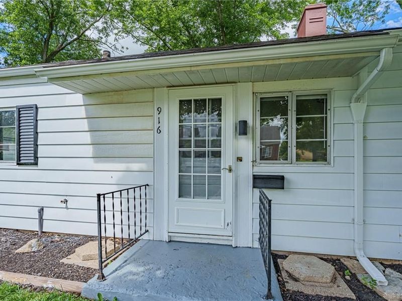 916 S Crawford Street, Troy, OH 45373 Photo 3