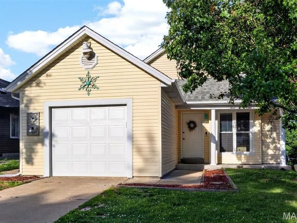 1106 Wild Plum Drive , St Peters, MO 63303