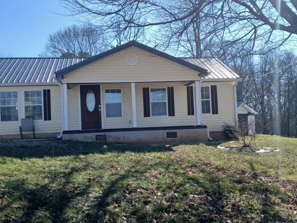 104 Buena Vista Avenue , Sweetwater, TN 37874
