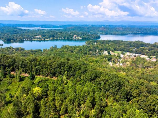 1 Highway 304 , Ten Mile, TN 37880