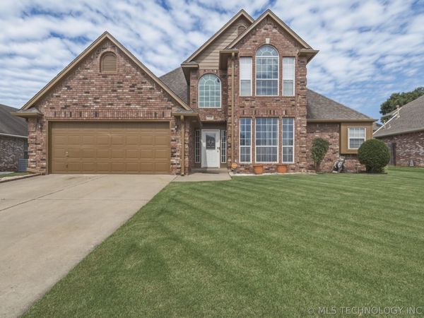 7420 S 107th East Avenue , Tulsa, OK 74113