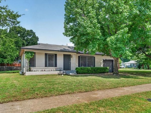 307 Norwood Drive, Hurst, TX 76053