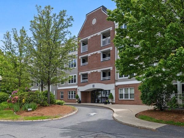 318 Rindge Ave, Unit 406, Cambridge, MA 02140