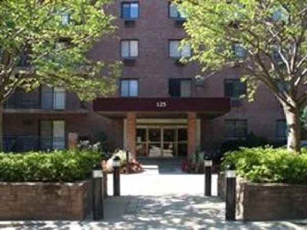 125 Pleasant, Unit 608, Brookline, MA 02446