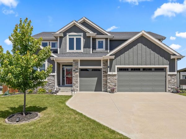 3645 NW 165th Street, Clive, IA 50325