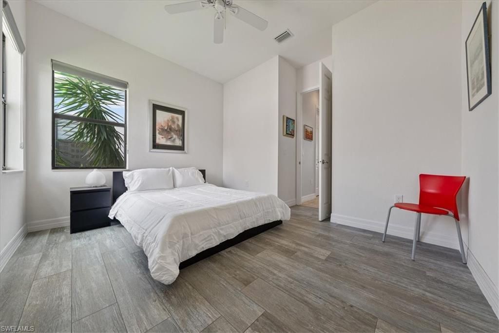 3264 Pacific Dr, Naples, FL 34119 Photo