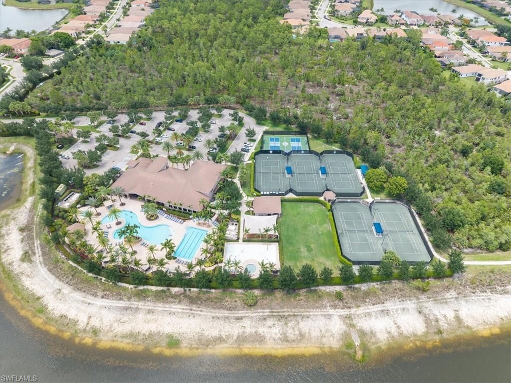 3264 Pacific Dr, Naples, FL 34119 Photo