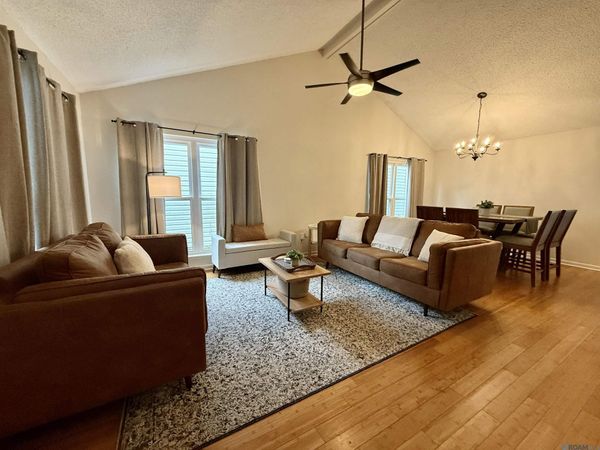 419 Bonarbridge Dr, Baton Rouge, LA 70808