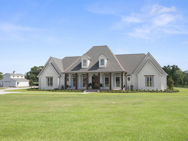 90108 Basil Ln, St Francisville, LA 70775