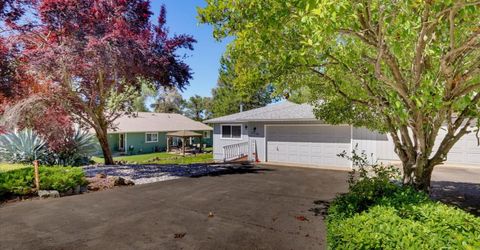 23198 Lone Pine Dr, Auburn, CA 95602 Photo