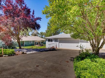 23198 Lone Pine Dr, Auburn, CA 95602 Photo