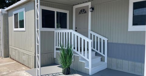 900 Old Stockton Rd #127, Oakdale, CA 95361 Photo