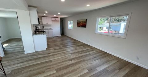 900 Old Stockton Rd #127, Oakdale, CA 95361 Photo