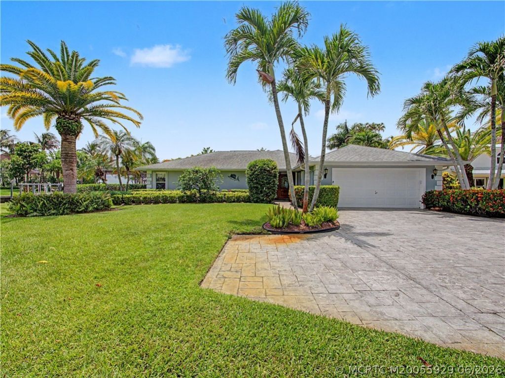 1910 NW Cove Circle, Stuart, FL 34994 Photo