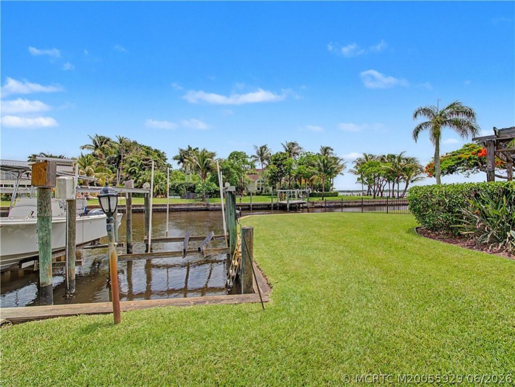 1910 NW Cove Circle, Stuart, FL 34994 Photo
