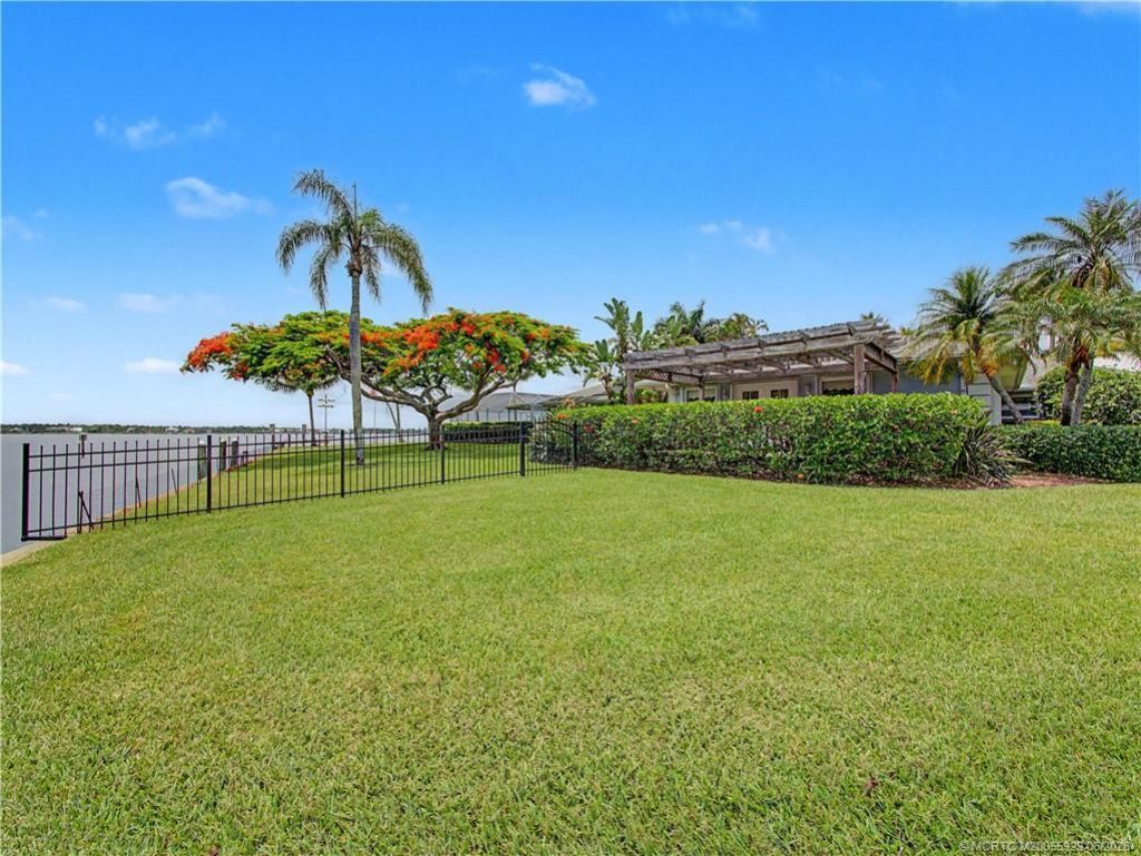 1910 NW Cove Circle, Stuart, FL 34994 Photo