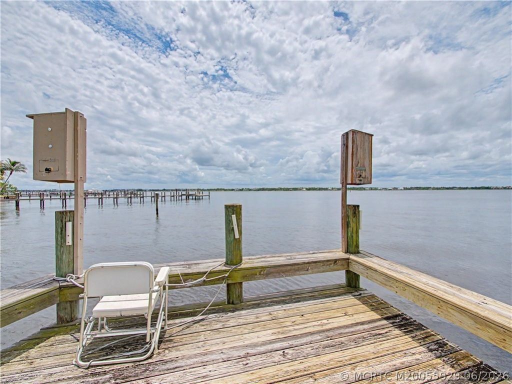 1910 NW Cove Circle, Stuart, FL 34994 Photo