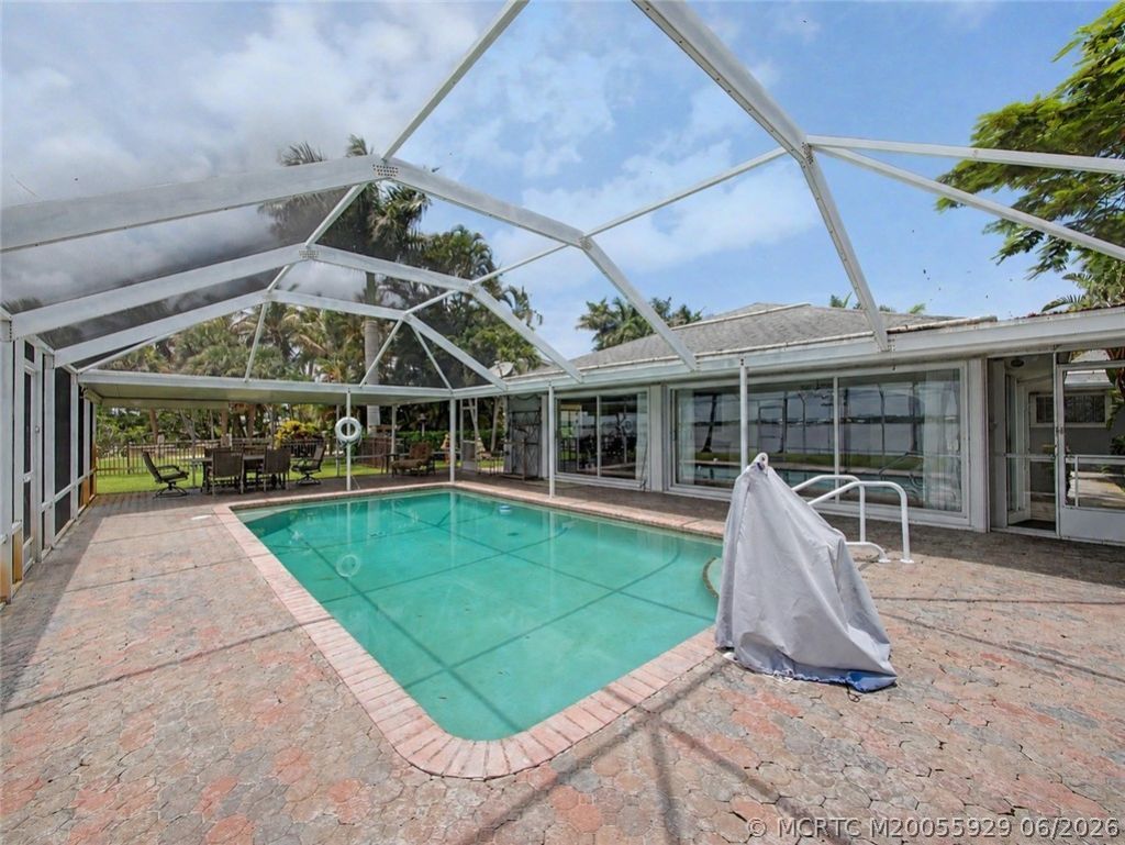 1910 NW Cove Circle, Stuart, FL 34994 Photo